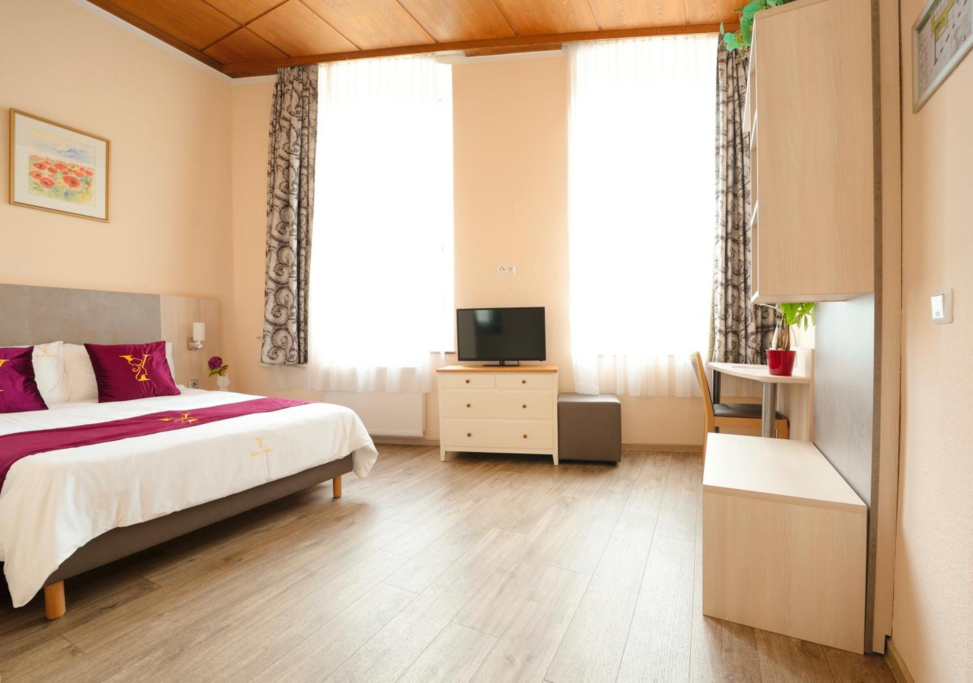 פולהיים Abtei Hotel מראה חיצוני תמונה